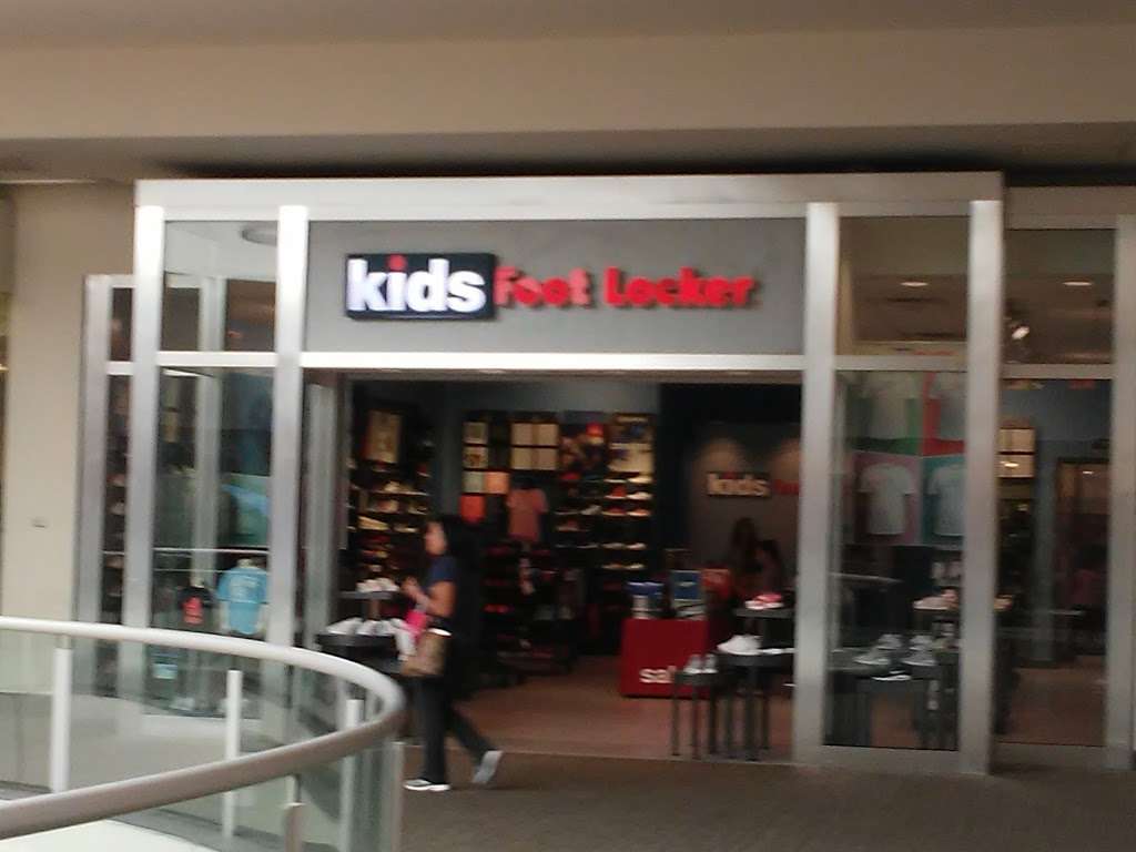 Kids Foot Locker Montebello: in Montebello, California