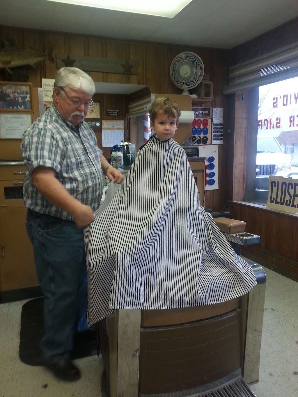 Davids Barber Shop | 771 Main St, Pleasanton, KS 66075, USA | Phone: (913) 352-6490