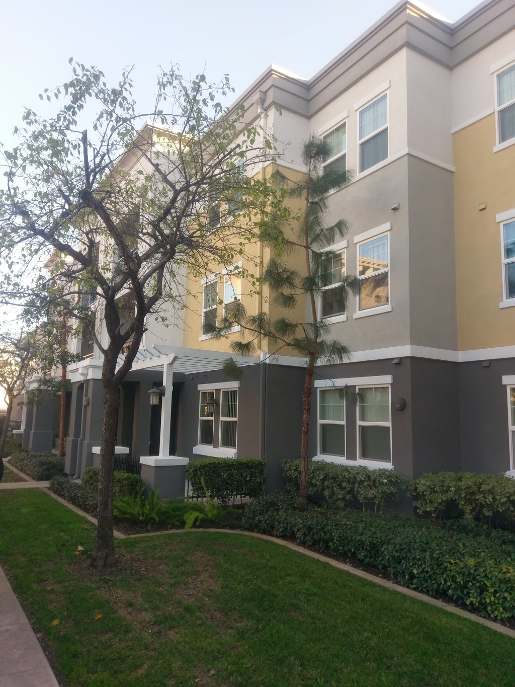 Serenade At River Park 700 Forest Park Blvd, Oxnard, CA 93036