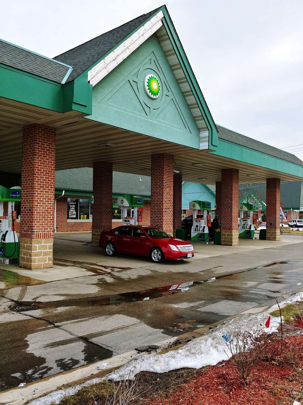 BP | 4405 W Loomis Rd, Greenfield, WI 53220, USA | Phone: (414) 282-8420