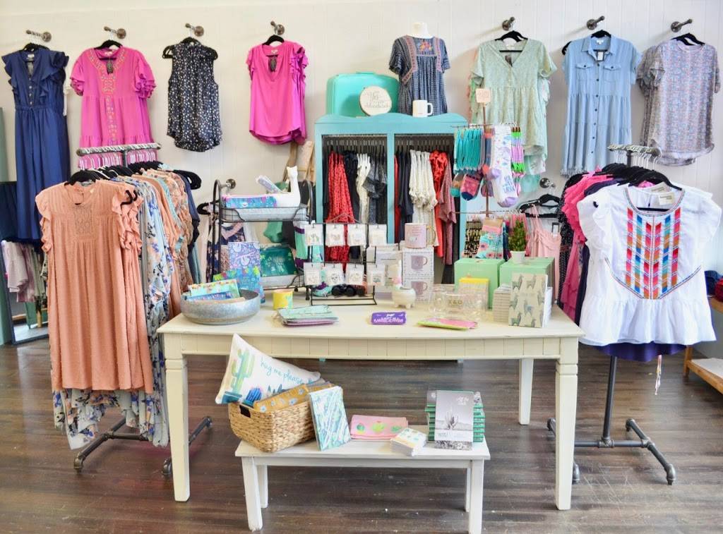 Lylas: Clothing, Decor & More | 1024 E 15th St, Plano, TX 75074 | Phone: (214) 907-6239