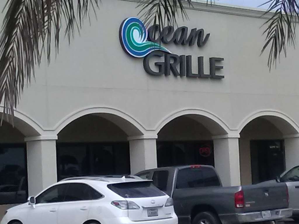 Ocean Grille Restaurant | 2275 State Hwy 87 #15, Crystal Beach, TX 77650, USA | Phone: (409) 684-0011