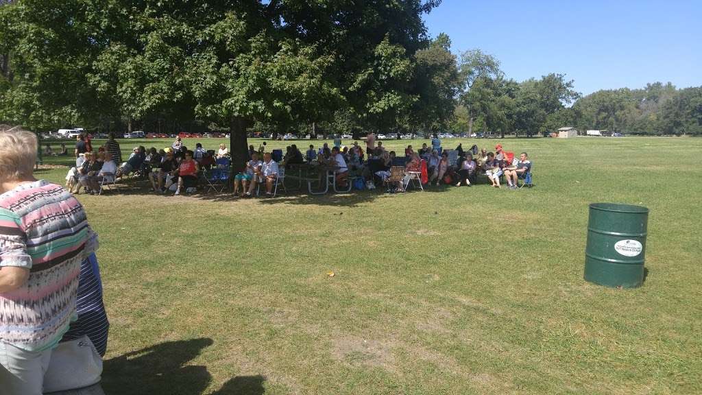 Schiller Woods South in Des Plaines River Rd, Chicago, IL 60634, USA