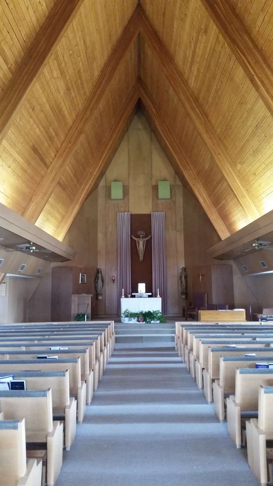 Holy Angels Catholic Church | 15440 Leavenworth Rd, Basehor, KS 66007 | Phone: (913) 724-1665