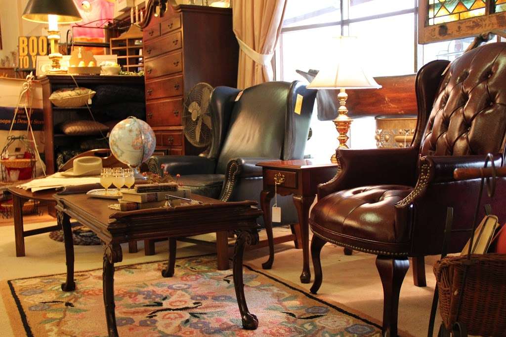 Bucks County Antique Gallery Inc. | 8 Skyline Dr, Chalfont, PA 18914 | Phone: (215) 997-3227