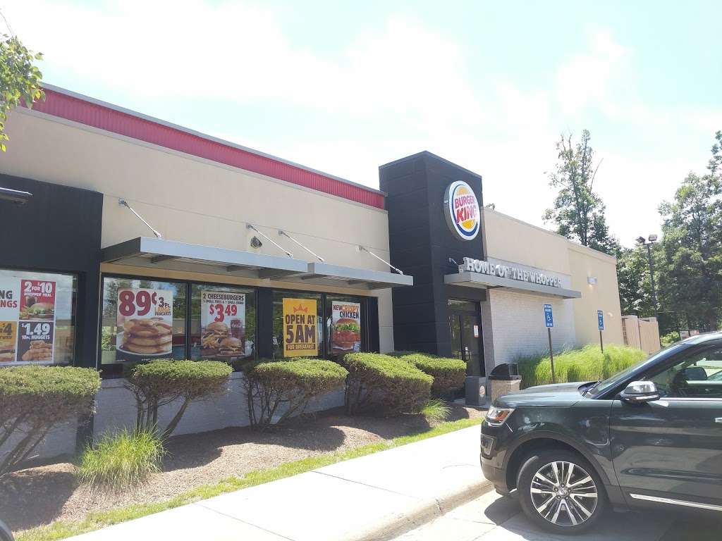 Burger King | 45609 Falke Plaza, Dulles, VA 20166, USA | Phone: (703) 787-7764