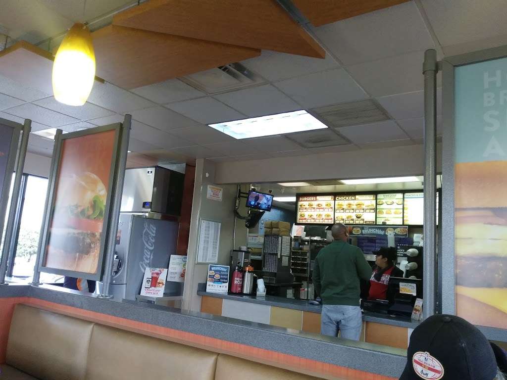 Jack in the Box | 4737 Imperial Hwy, Inglewood, CA 90304, USA | Phone: (310) 673-5025