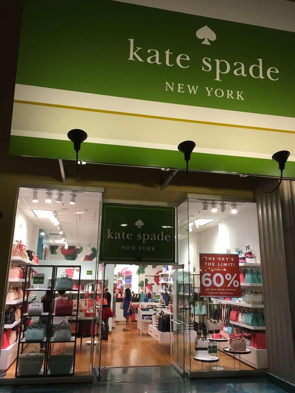 kate spade new york | 32100 S Las Vegas Blvd #210, Primm, NV 89019 | Phone: (702) 874-1128