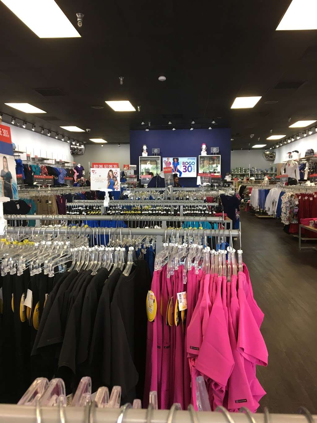 Uniform Advantage | 494 West S.R. 436 #1004, Altamonte Springs, FL 32714, USA | Phone: (407) 682-5100