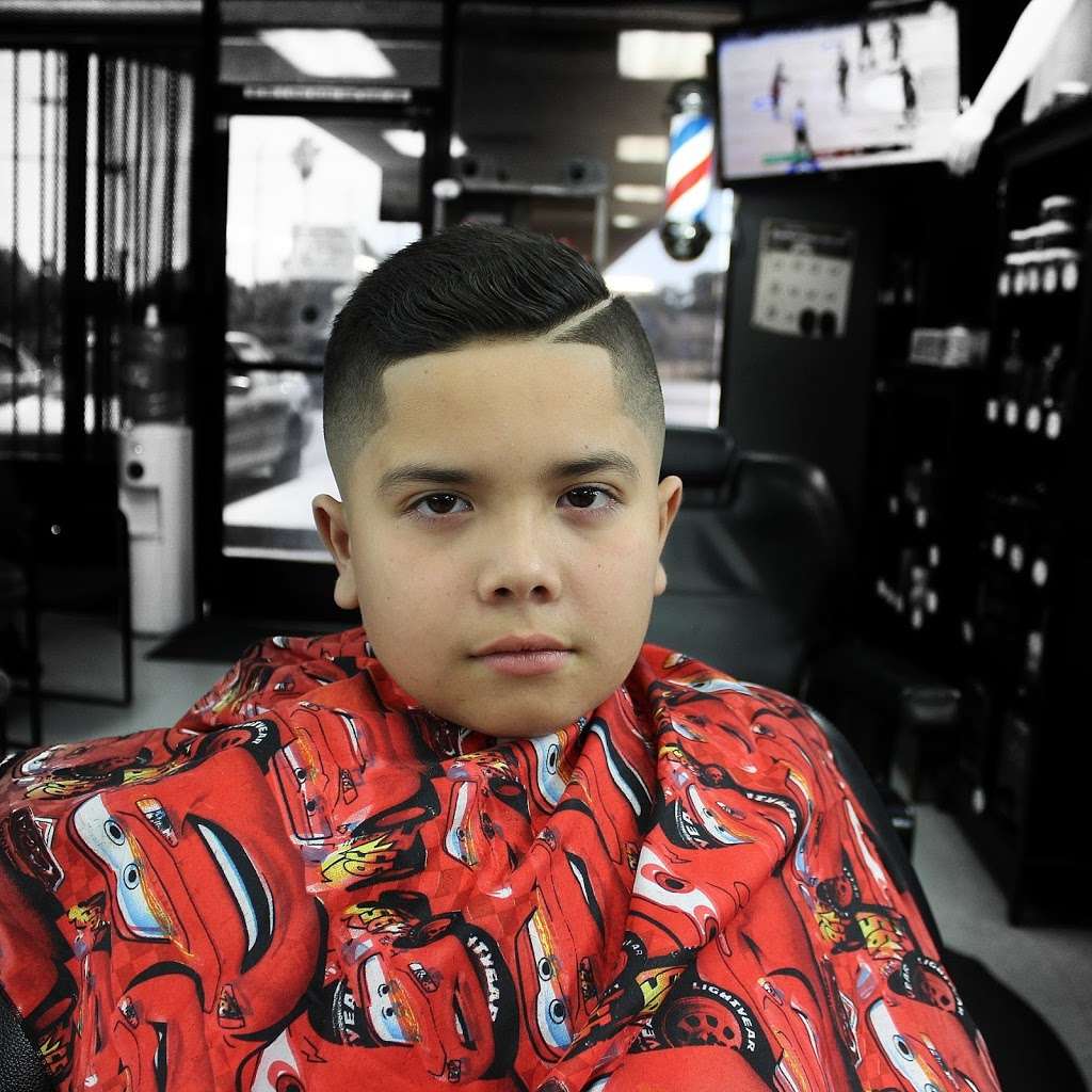 Five Star Barber Shop | 15324 Merrill Ave D, Fontana, CA 92335, USA | Phone: (909) 237-5043