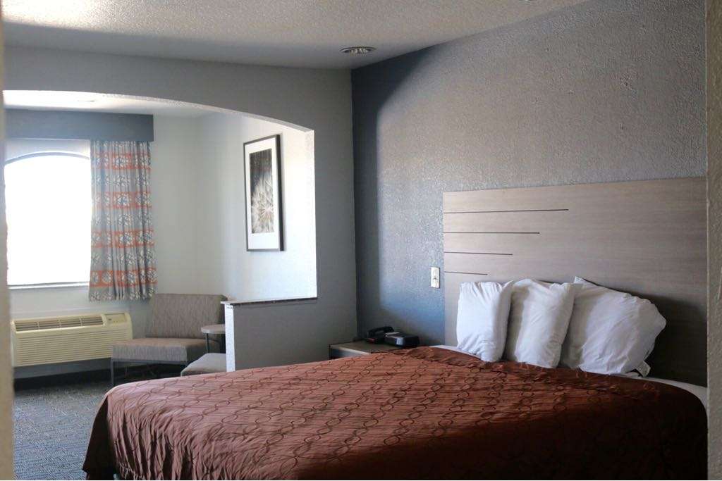 Extended Inn & Suites | 15831 2nd St, Channelview, TX 77530 | Phone: (281) 862-0222