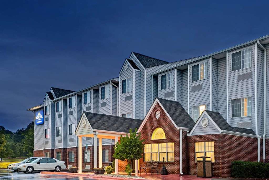 Microtel Inn & Suites by Wyndham Statesville | 109 Landson Dr, Statesville, NC 28677, USA | Phone: (704) 380-9215