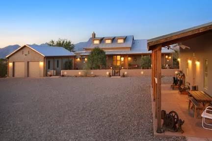 Desert Dove Bed & Breakfast | 11707 E Old Spanish Trail, Tucson, AZ 85730, USA | Phone: (520) 722-6879
