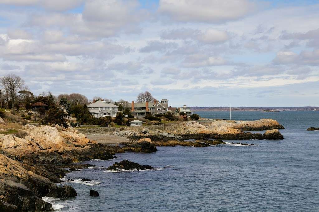 Castle Rock Park | Castle Rock Ln, Marblehead, MA 01945 | Phone: (781) 631-3350