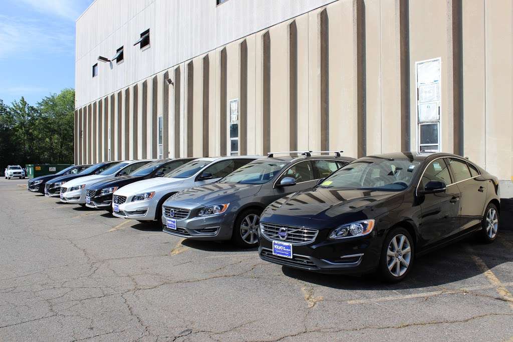 Volvo of Wellesley | 962 Worcester St, Wellesley, MA 02482, USA | Phone: (781) 235-8841