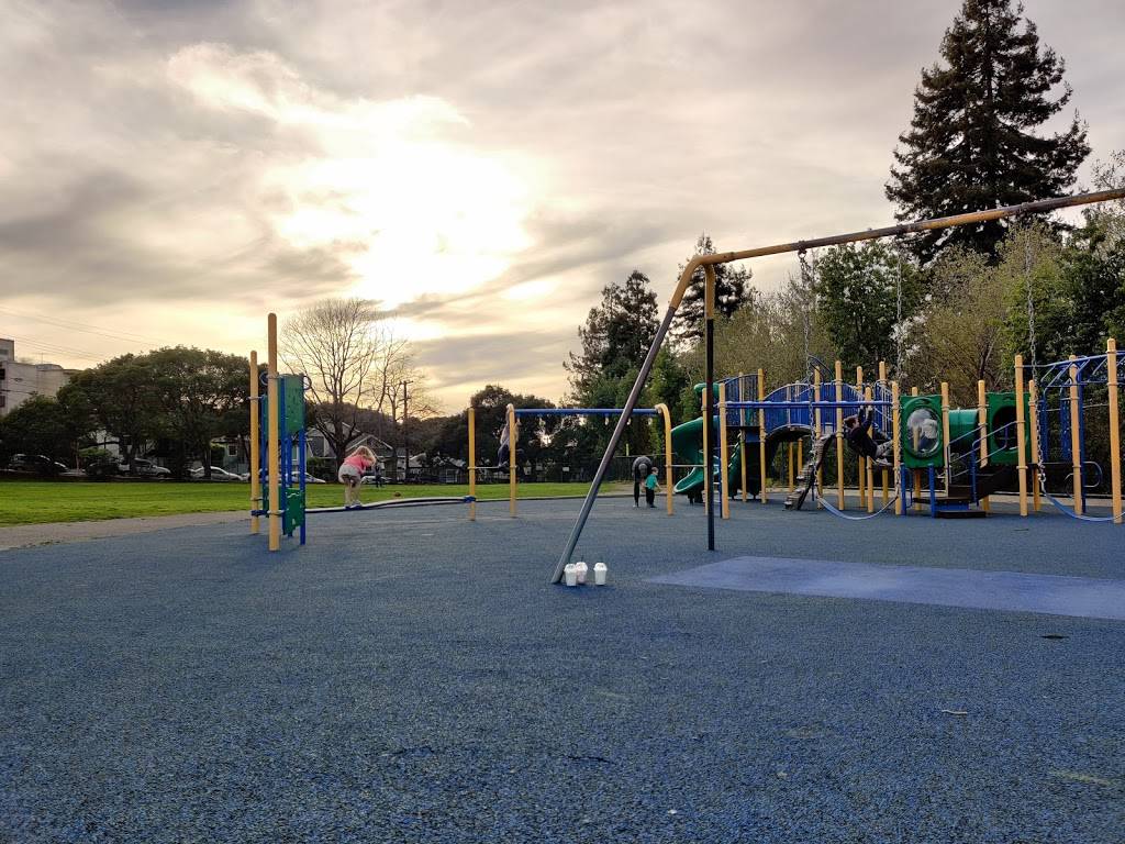 Thousand Oaks School Park | 1780 Tacoma Ave, Berkeley, CA 94707, USA | Phone: (510) 981-6637