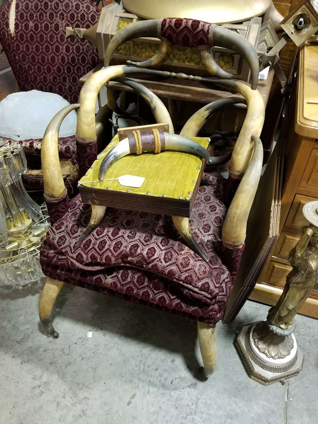 Architectural Antiques Of Indianapolis | 5000 West 96th Street, Indianapolis, IN 46268 | Phone: (317) 873-2727