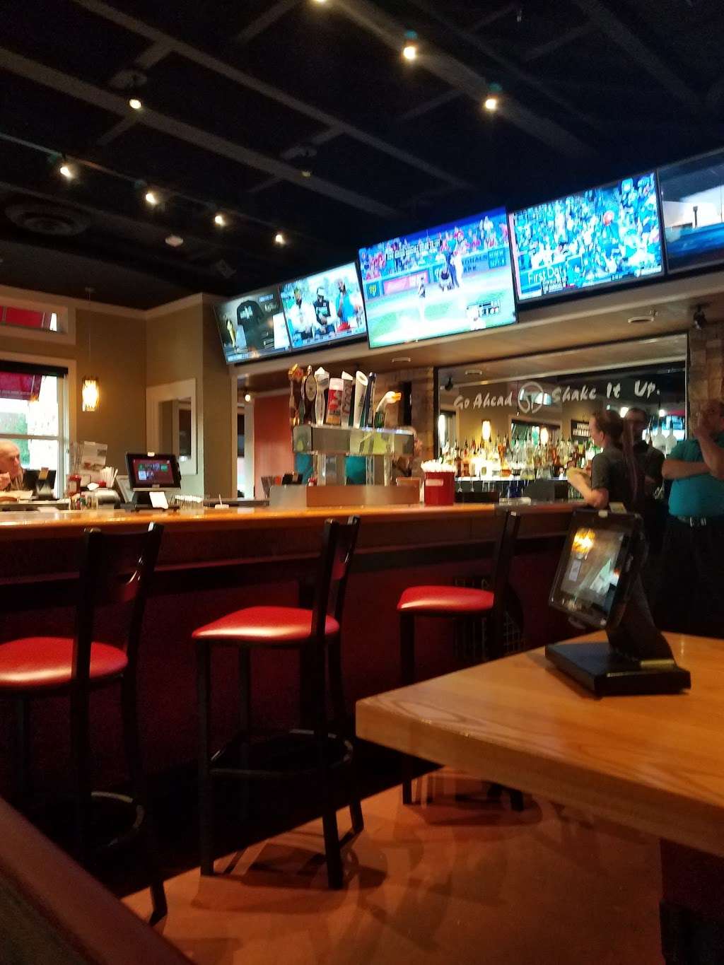 Chilis Grill & Bar | 10010 Southpoint Pkwy, Fredericksburg, VA 22407 | Phone: (540) 898-6666