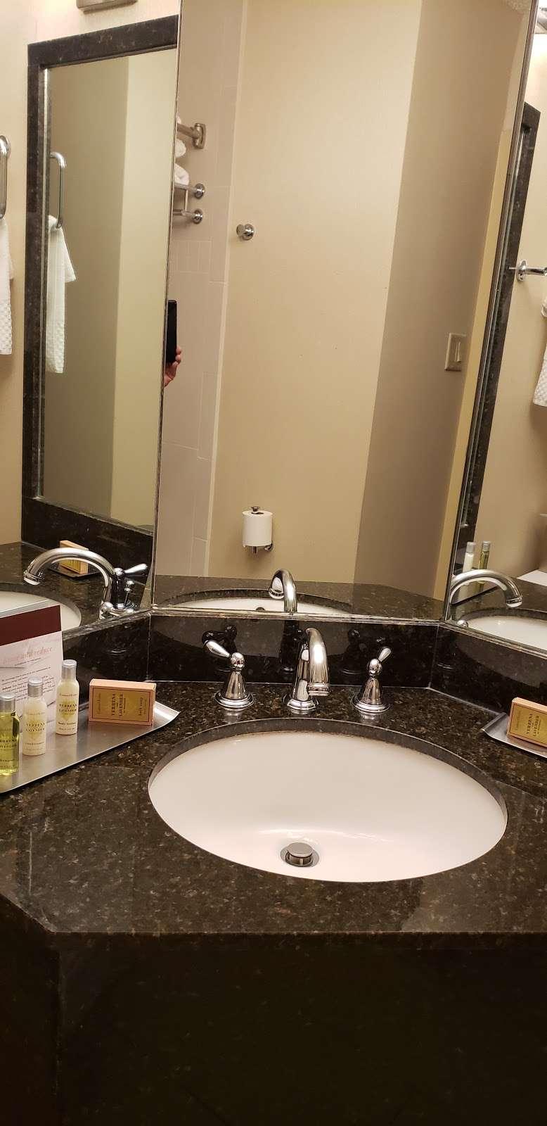DoubleTree by Hilton Hotel Denver - Stapleton North | 4040 Quebec St, Denver, CO 80216, USA | Phone: (303) 321-6666