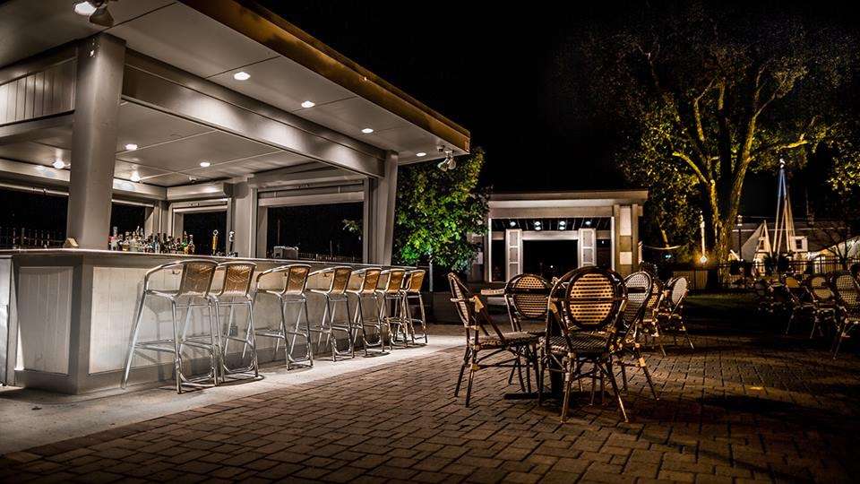 The Harbors Edge | 175 S Harbor Pl, Waukegan, IL 60085, USA | Phone: (847) 996-0115