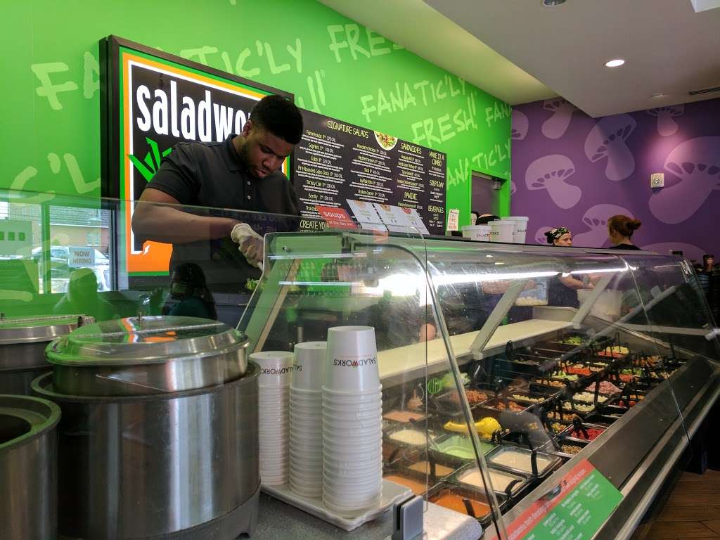 Saladworks | 1991 Sproul Rd #45, Broomall, PA 19008, USA | Phone: (610) 359-9926