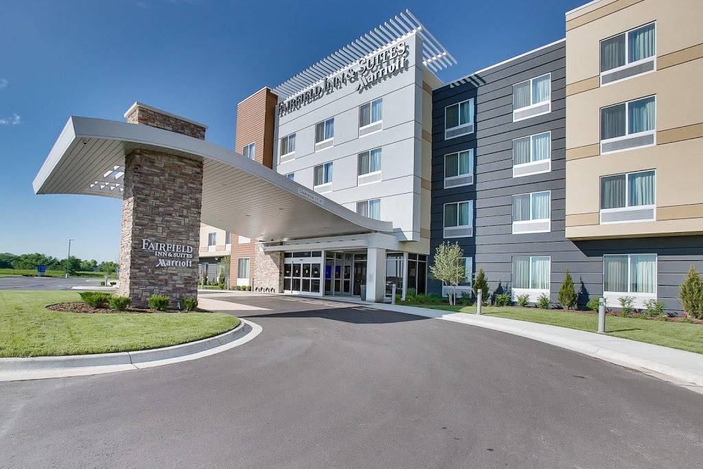 Fairfield Inn & Suites by Marriott Wichita East | 417 S Webb Rd, Wichita, KS 67207 | Phone: (316) 685-3777