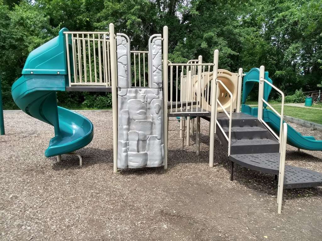 Youngs Park | Overland Park, KS 66204, USA