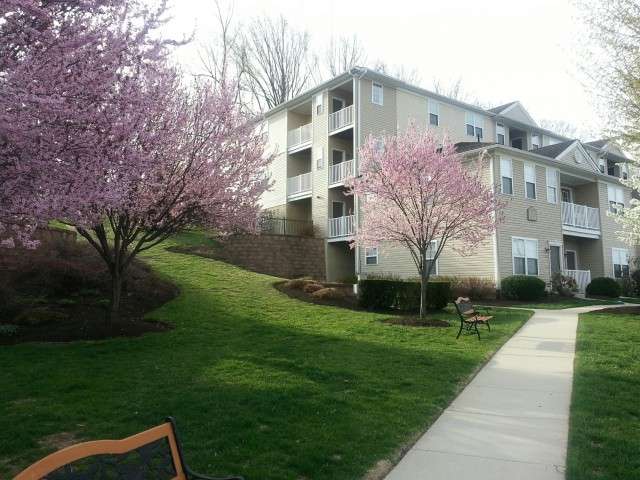 The Glen at Shawmont Station Apartment Homes | 300 Autumn River Run, Philadelphia, PA 19128, USA | Phone: (215) 482-4889