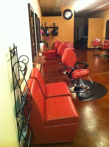 Salon Beyond | 11142 Palms Blvd, Los Angeles, CA 90034, USA | Phone: (310) 390-3490