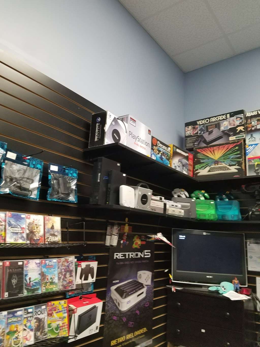 OMEGA VIDEO GAMES - 10 Photos - 1898 S Clyde Morris Blvd, Daytona Beach,  Florida - Video Game Stores - Phone Number - Yelp