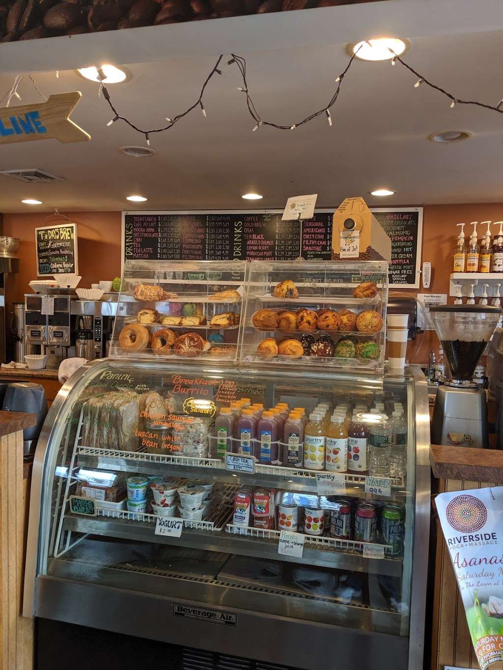 Plum Island Coffee Roasters | In the boatyard, 54R Merrimac St, Newburyport, MA 01950, USA | Phone: (978) 465-1444