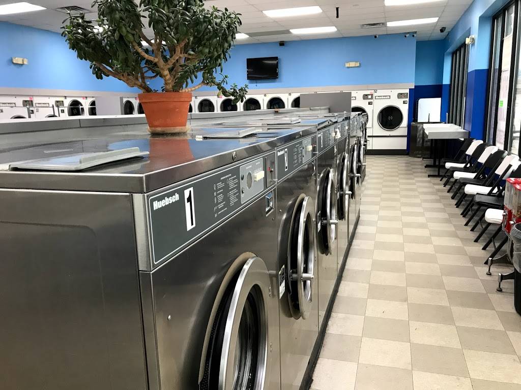 Melvindale Coin Laundry | 2925 Oakwood Blvd, Melvindale, MI 48122, USA | Phone: (313) 357-2443