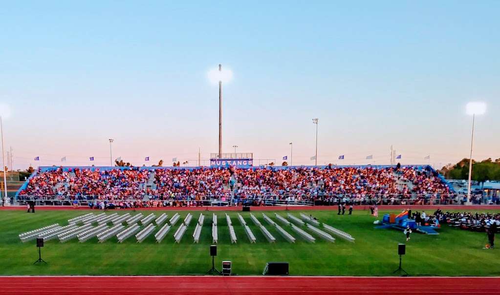 Dobson High School | 1501 W Guadalupe Rd, Mesa, AZ 85202, USA | Phone: (480) 472-3000