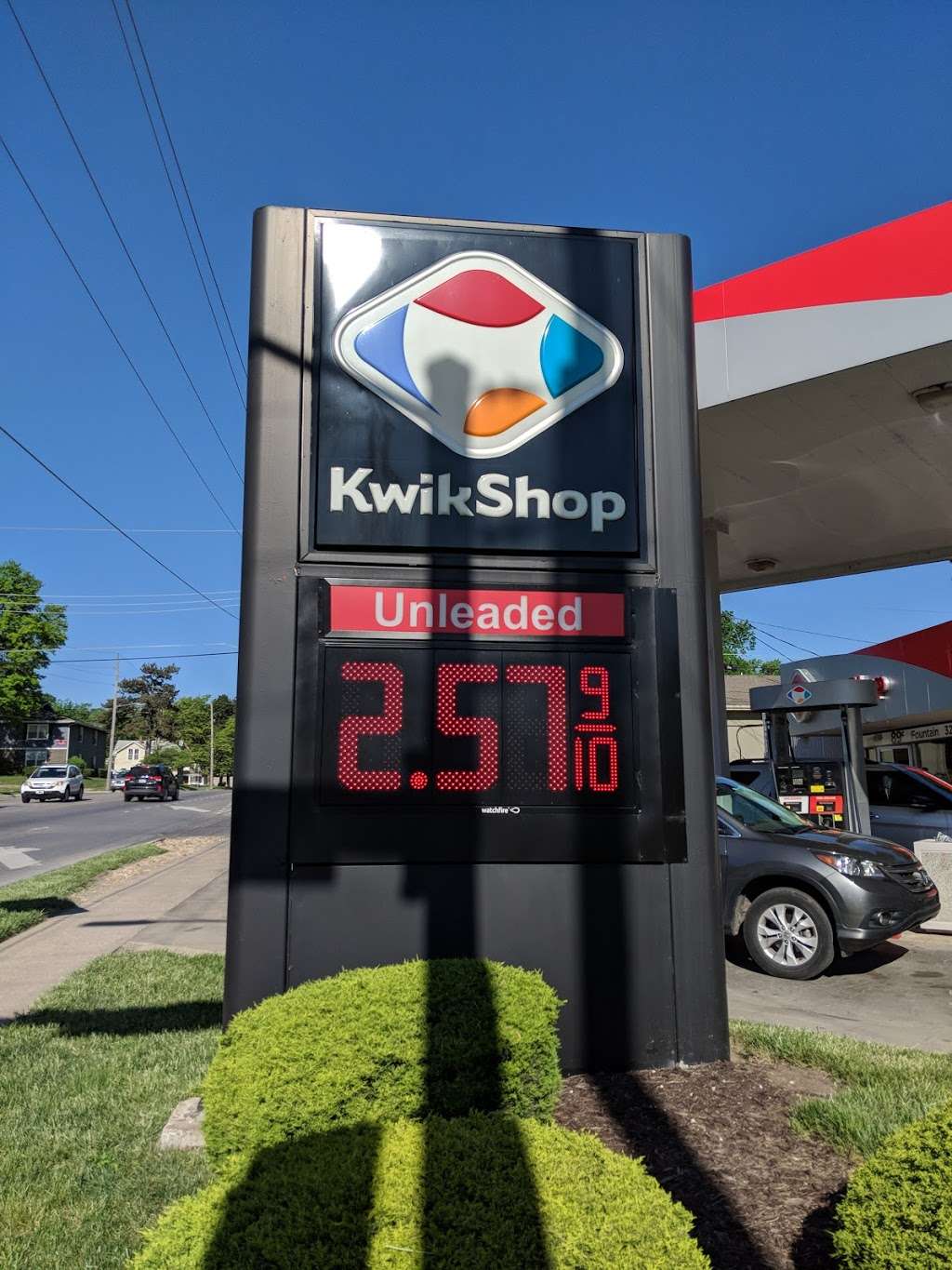 Kwik Shop | 845 Mississippi St, Lawrence, KS 66044, USA | Phone: (785) 749-1636