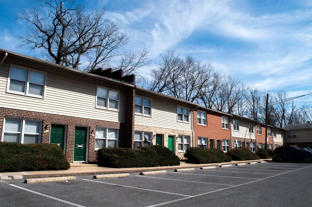 Hillsdale Manor Apartments & Forest Glen Townhomes | 4738 Wakefield Rd #101, Baltimore, MD 21216 | Phone: (844) 388-5864