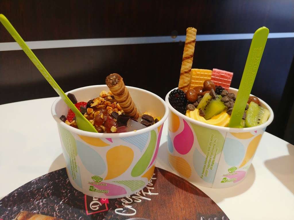 Yogurtland Mountain Grove Redlands | 27511 San Bernardino Ave #120, Redlands, CA 92374, USA | Phone: (909) 335-7201