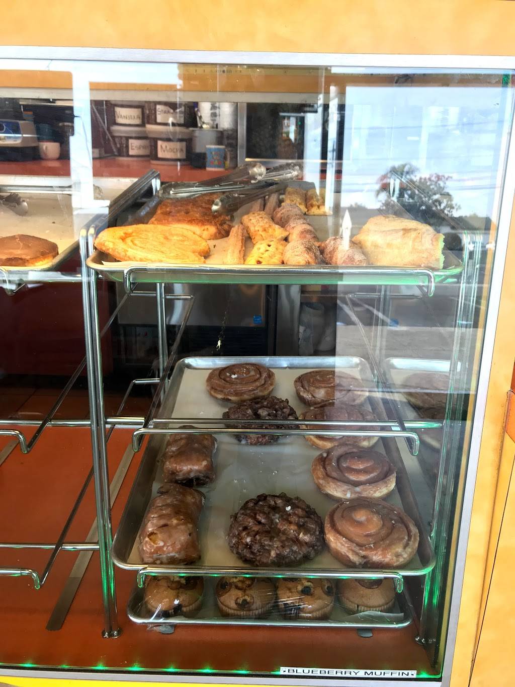 Donut Time | 8947 Garden Grove Blvd, Garden Grove, CA 92844, USA | Phone: (714) 638-4799