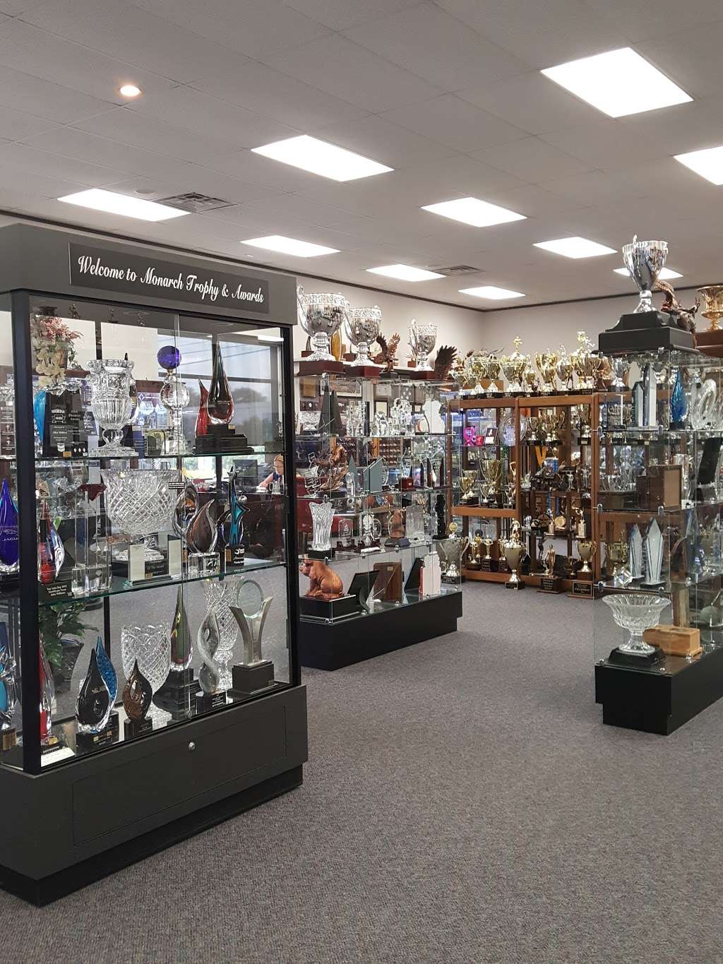 Monarch Trophy & Awards | 8840 North Sam Houston Pkwy W, Houston, TX 77064 | Phone: (713) 464-1122