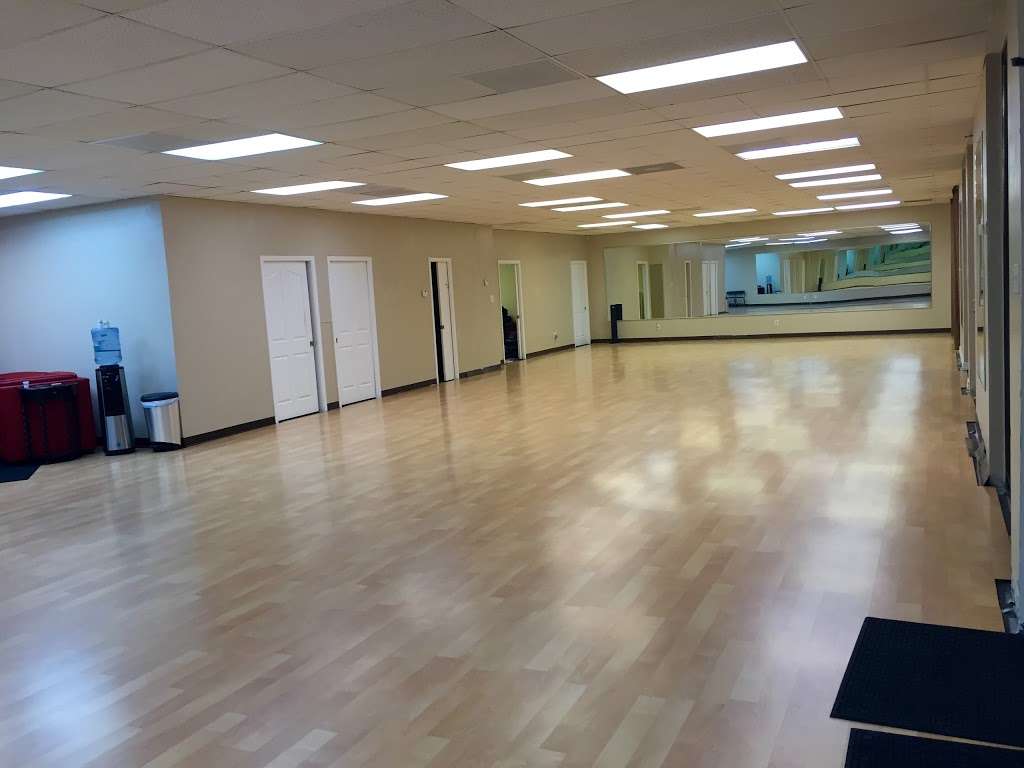 Houston Ballroom Dance | 3664 Walnut Bend Ln Building B, Suite 200, Houston, TX 77042, USA | Phone: (832) 998-4000