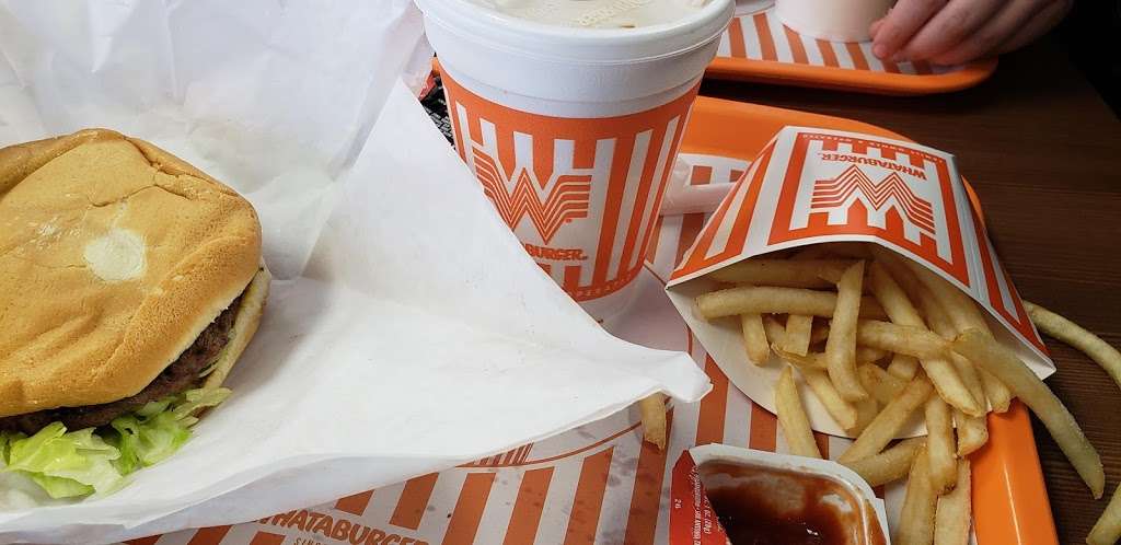 Whataburger | 2741 N Stemmons Fwy, Dallas, TX 75207, USA | Phone: (214) 630-1210