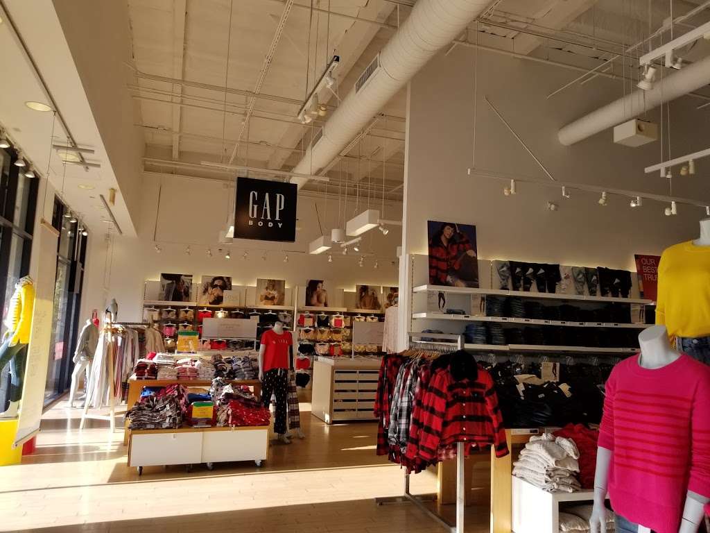 Gap | 8012 E Pacific Coast Hwy Ste B203, Newport Coast, CA 92657, USA | Phone: (949) 494-0792