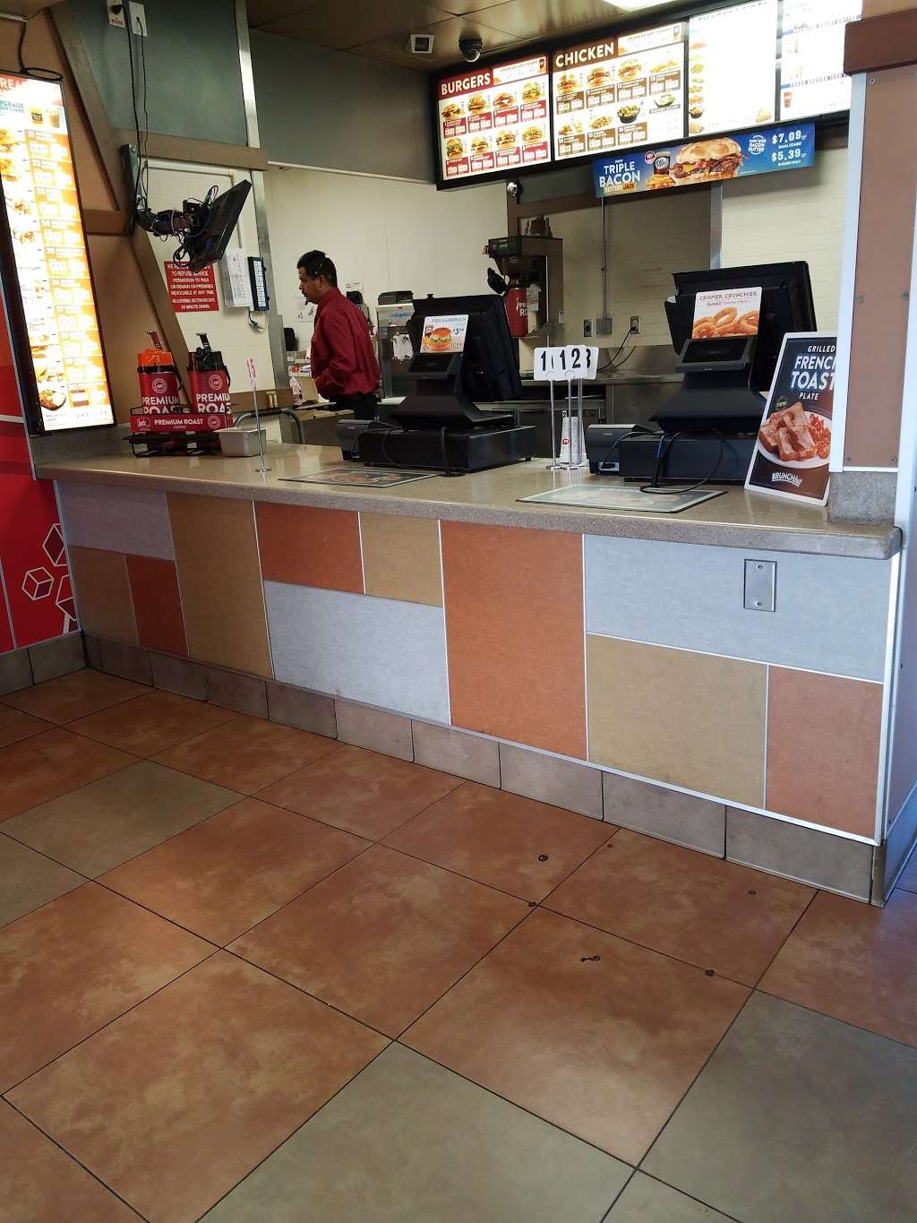 Jack in the Box | 11442 Telegraph Rd, Santa Fe Springs, CA 90670, USA | Phone: (562) 868-1242