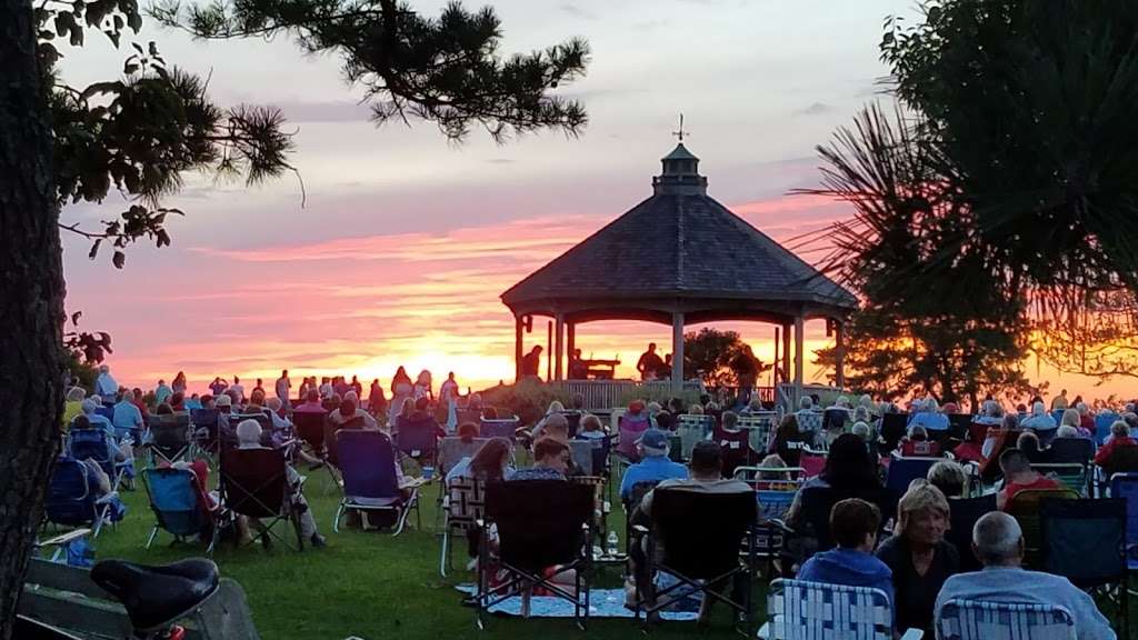 Lavallette Gazebo | Bay Boulevard, Lavallette, NJ 08735, USA | Phone: (732) 793-7477