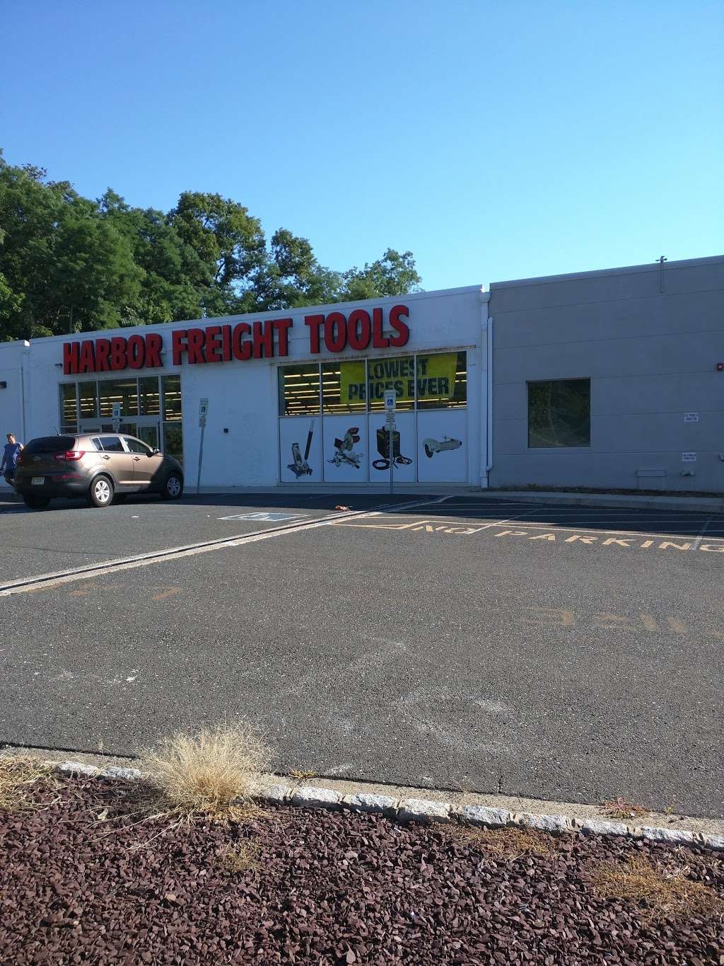 Harbor Freight Tools | 270 US-22, Green Brook Township, NJ 08812, USA | Phone: (732) 752-1938