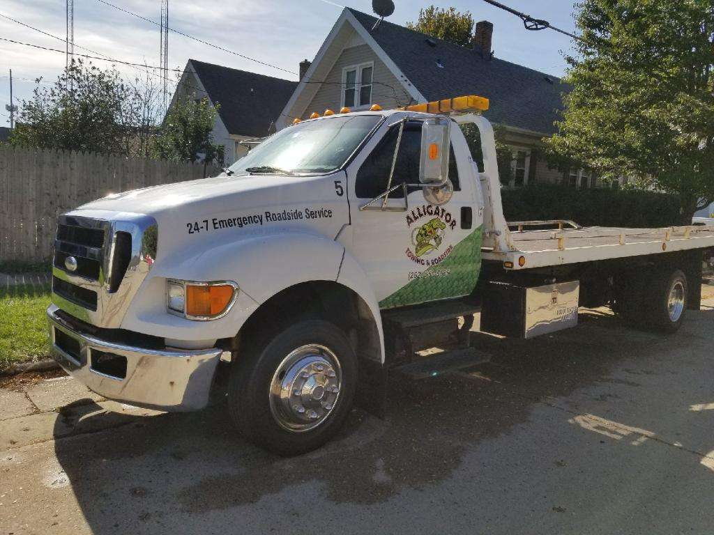 Alligator Towing | 9647, 5811, 1st St, Racine, WI 53403, USA | Phone: (262) 551-5665