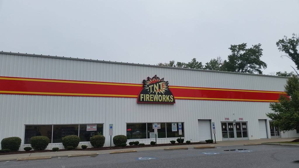 TNT Fireworks Supercenter - Philadelphia/Wilmington | 820 Columbia Ave, Boothwyn, PA 19061, USA | Phone: (484) 480-4253