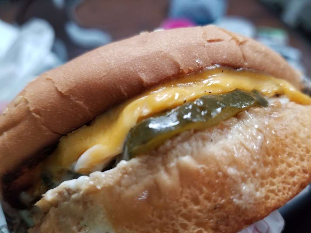 The Habit Burger Grill | 1412 Pinole Valley Rd, Pinole, CA 94564, USA | Phone: (510) 243-5188