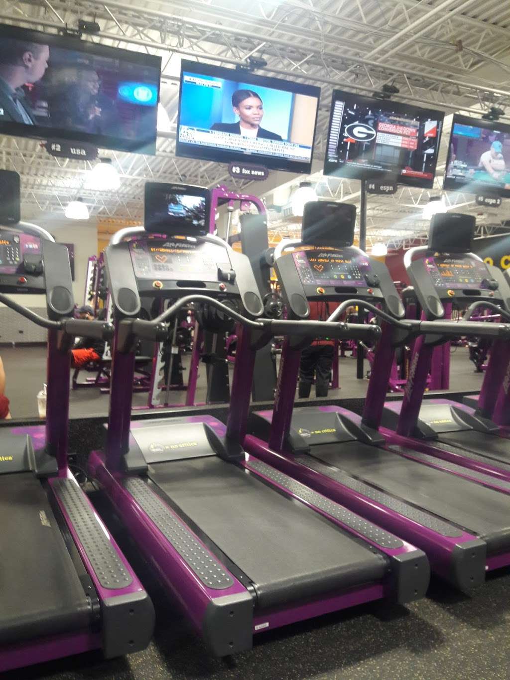 Planet Fitness | 525 W Lake St, Addison, IL 60101 | Phone: (331) 979-7169