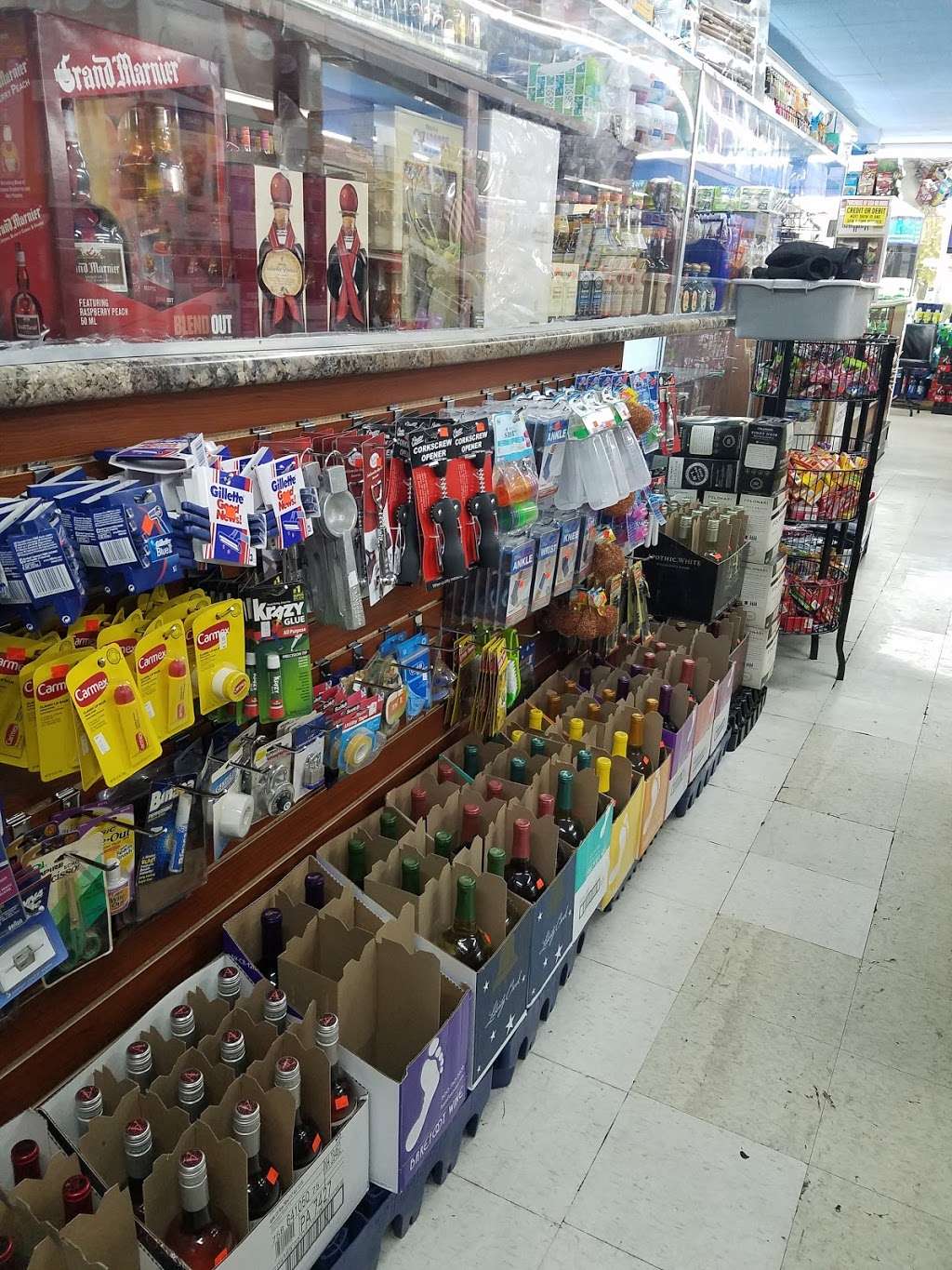 Super Saver Discount Store | 6259 W Belmont Ave, Chicago, IL 60634, USA | Phone: (773) 889-0564