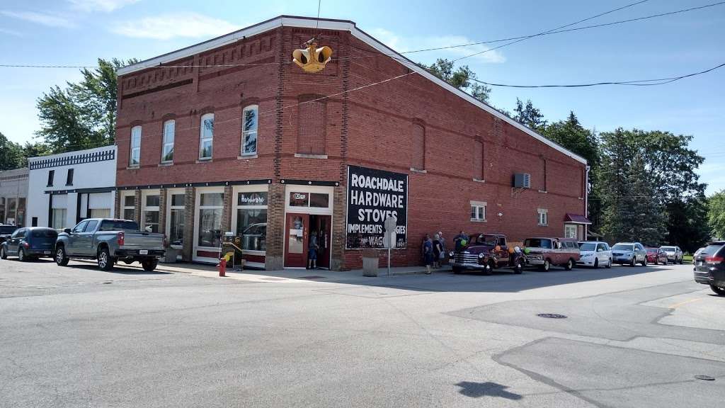 Roachdale Hardware | 101 E Washington St, Roachdale, IN 46172, USA | Phone: (765) 522-1751